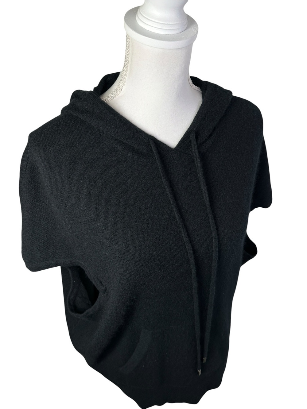 Saks Fifth Avenue 100% Cashmere Short Sleeve Hooded Sweater Black Size Large - Picture 5 of 9